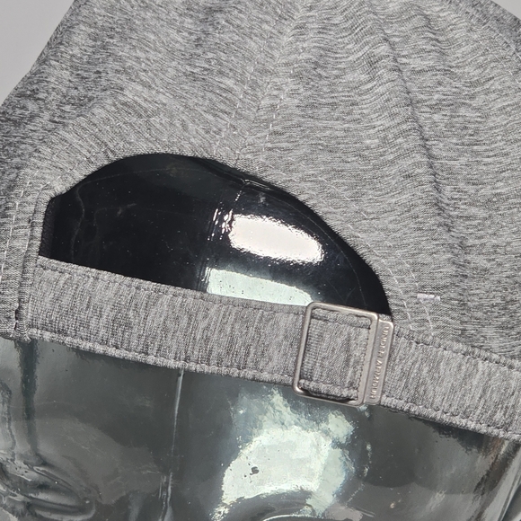 Under Armour Twisted Renegade True Grey Heather Woman Adjustable 90% Polyester - Picture 15 of 15